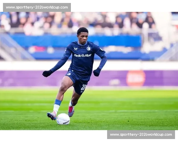 维拉免签 19 岁荷兰锋线新星 费耶诺德青训天才雷德蒙加盟